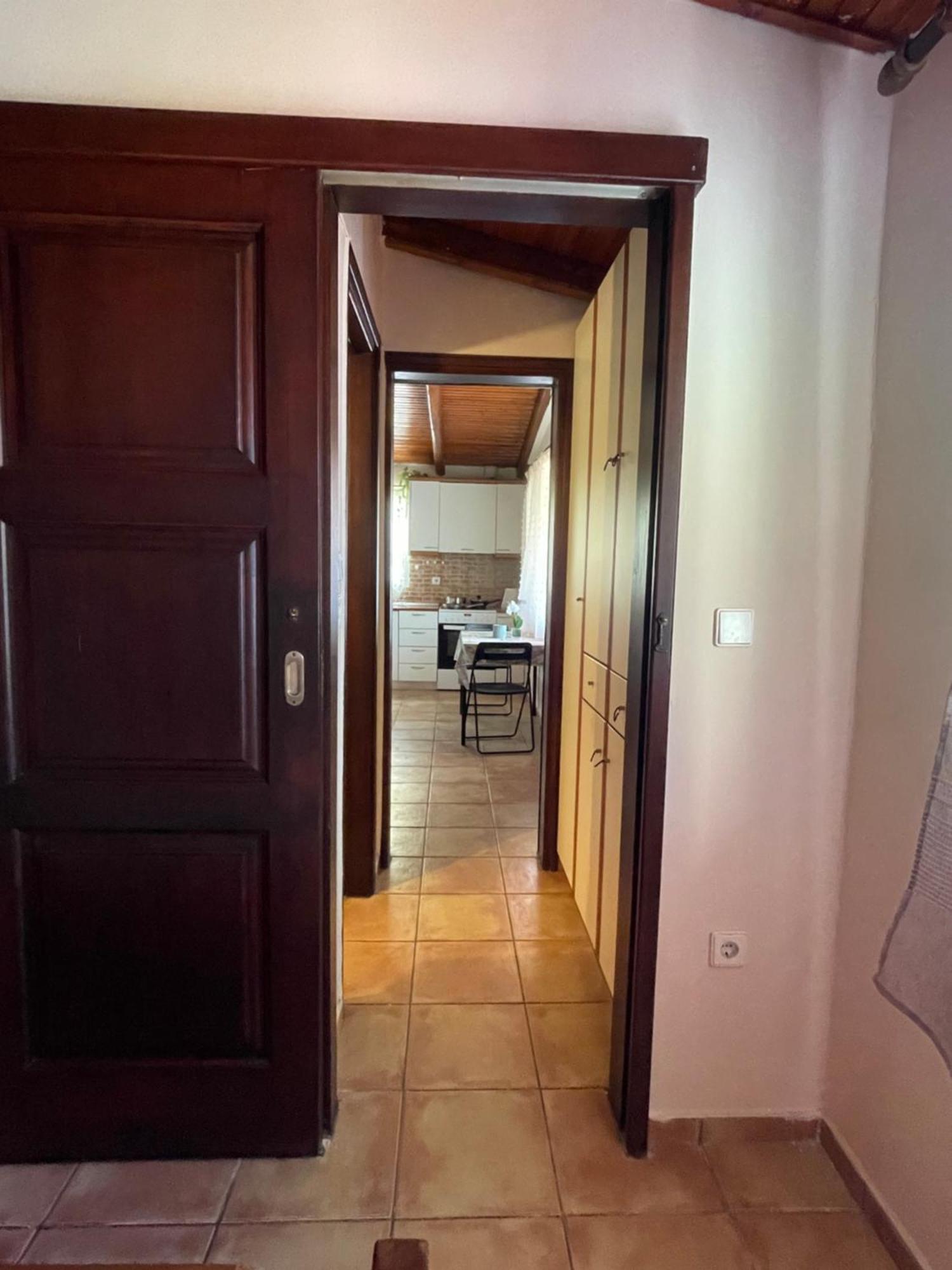 Μονοκατοικία Στο Λουτρακι Loutraki  Exterior photo