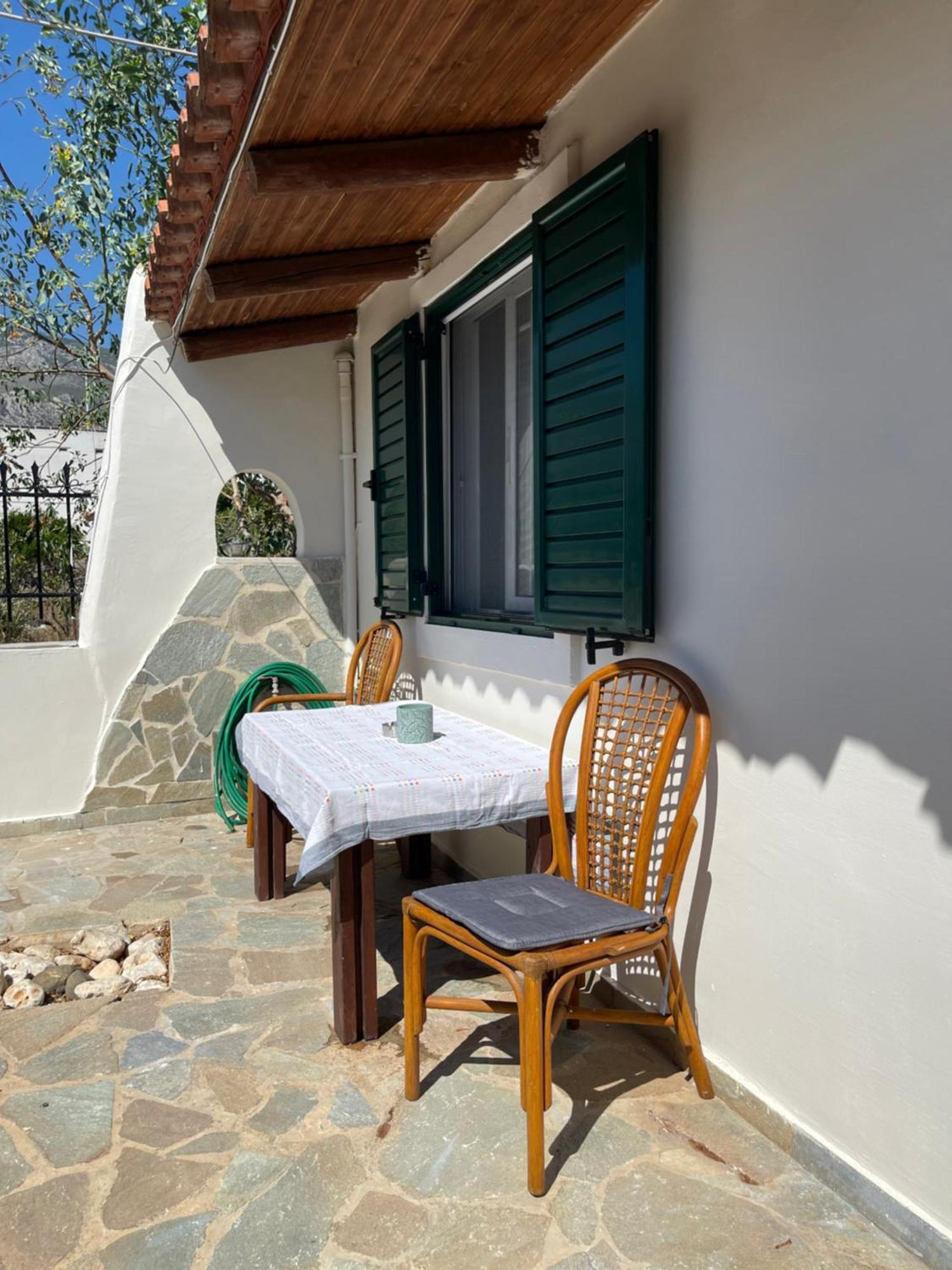 Μονοκατοικία Στο Λουτρακι Loutraki  Exterior photo